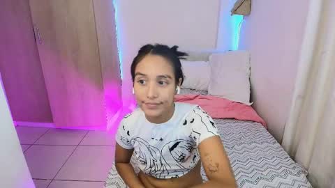 samantha online show from April 4, 8:28 pm