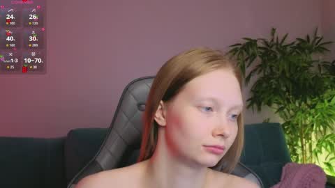 Snapshot of nanami_v02 chatting on March 31, 8:20 pm Maeve online show from March 31, 8:20 pm