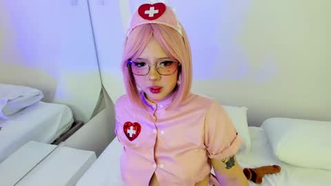 Snapshot of nanaosaky chatting on March 10, 12:37 pm NanaOsaky online show from March 10, 12:37 pm
