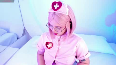 Snapshot of nanaosaky chatting on October 9, 11:52 am NanaOsaky online show from October 9, 11:52 am