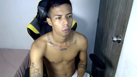 Snapshot of nando_col chatting on November 2, 12:18 pm nando_col online show from November 2, 12:18 pm