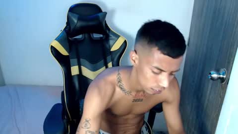 Snapshot of nando_col chatting on November 4, 6:51 pm nando_col online show from November 4, 6:51 pm