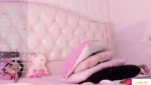 Snapshot of nanit_l chatting on February 19, 11:57 pm anna online show from February 19, 11:57 pm