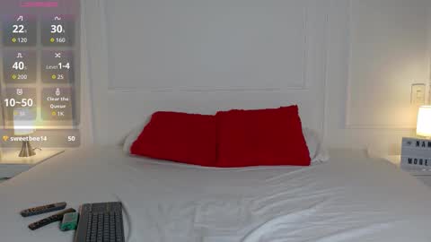 Snapshot of nany_model25 chatting on December 3, 9:13 pm nany_model25 online show from December 3, 9:13 pm