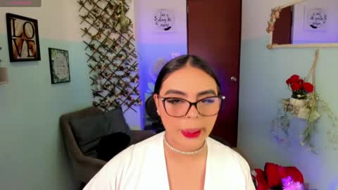 naomi_aniston online show from June 6, 2:00 pm