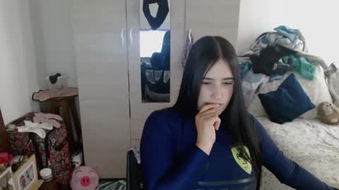 naomi_d online show from May 1, 10:03 pm