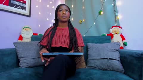 Nahomi Jones online show from December 29, 8:04 pm