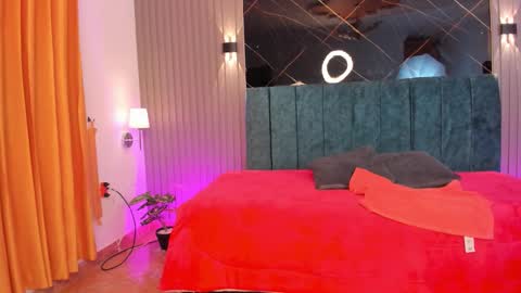 Snapshot of naomi_monroe chatting on January 6, 12:31 pm Naomi online show from January 6, 12:31 pm