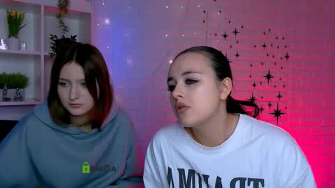 Snapshot of naomi_pratt chatting on December 22, 12:46 pm Naomi online show from December 22, 12:46 pm