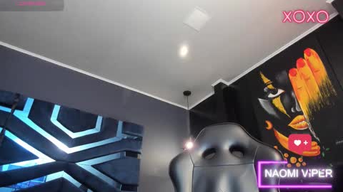 Snapshot of naomi_viper_ chatting on February 23, 11:07 am Naomi online show from February 23, 11:07 am