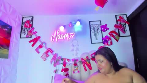 Snapshot of naomiasha_ chatting on February 12, 10:04 pm online show from February 12, 10:04 pm