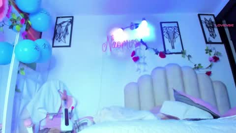 Snapshot of naomiasha_ chatting on March 3, 6:04 am online show from March 3, 6:04 am