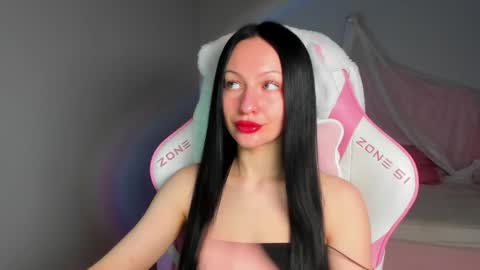 Naomi online show from February 11, 6:07 am