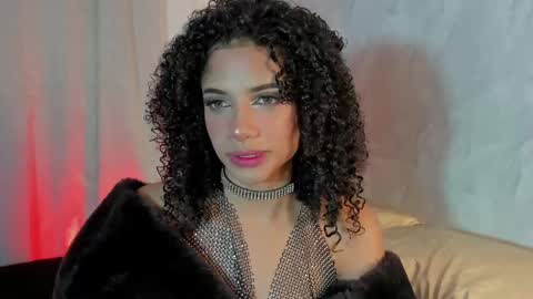 Snapshot of naomidawsonn chatting on February 14, 2:28 am naomidawson online show from February 14, 2:28 am