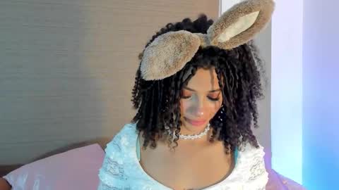 Snapshot of naomidawsonn chatting on October 29, 9:49 pm naomidawson online show from October 29, 9:49 pm