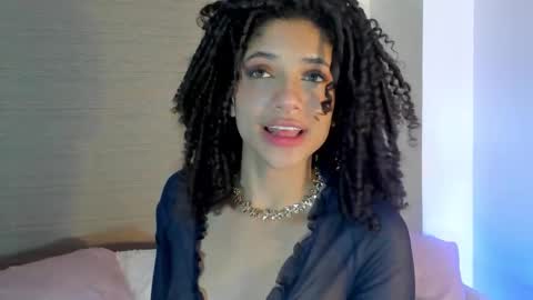 Snapshot of naomidawsonn chatting on November 4, 12:43 am naomidawson online show from November 4, 12:43 am