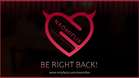 Snapshot of naomifux chatting on December 7, 5:15 am Naomi online show from December 7, 5:15 am