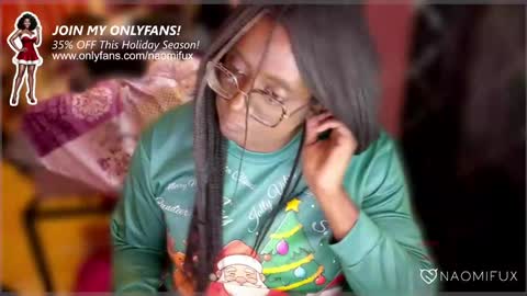Snapshot of naomifux chatting on December 11, 3:15 pm Naomi online show from December 11, 3:15 pm
