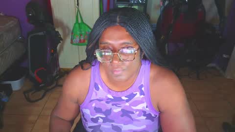 Naomi online show from May 15, 1:51 pm