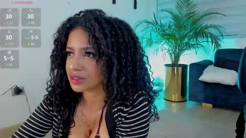 Naomi  online show from November 27, 12:56 am