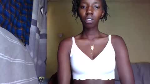 Snapshot of naomilittle31025 chatting on October 7, 8:55 am naomilittle31025 online show from October 7, 8:55 am