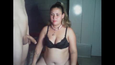 Snapshot of naomisimon chatting on January 4, 6:09 pm bellas2012 online show from January 4, 6:09 pm