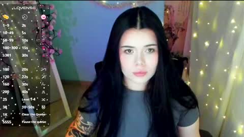 Naomi online show from June 17, 6:27 am