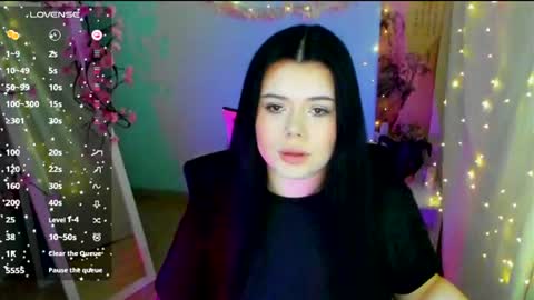 Naomi online show from June 20, 7:00 am