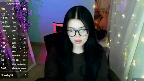 Naomi online show from July 4, 8:42 am