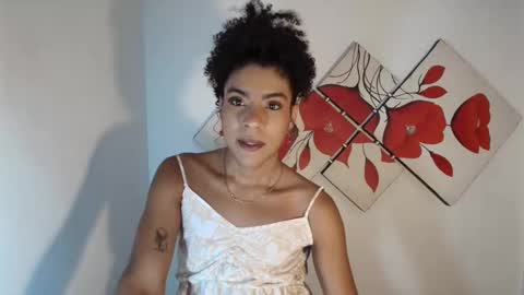 naomiwildburn online show from September 17, 8:43 pm
