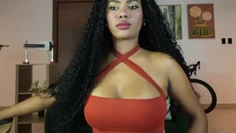 Snapshot of naomixjones1 chatting on June 26, 1:43 am Naomi online show from June 26, 1:43 am