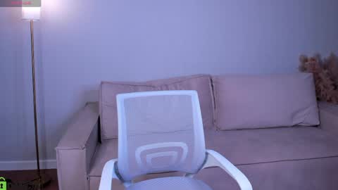 Naomiya online show from April 1, 1:41 pm