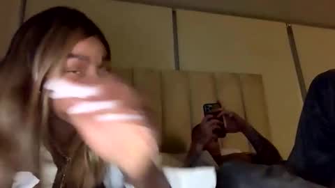 Snapshot of naomiysuvikingo chatting on April 1, 10:40 pm naomiysuvikingo online show from April 1, 10:40 pm