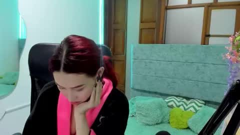 naomy online show from September 25, 7:34 am