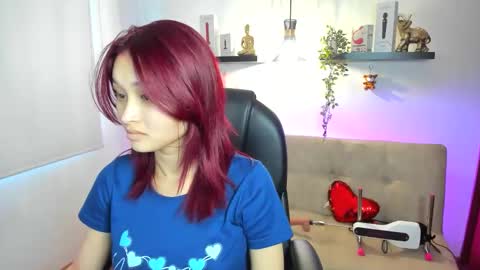 Snapshot of naomy_stanley chatting on April 7, 10:31 pm Naomy Stanley online show from April 7, 10:31 pm