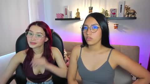 Snapshot of naomy_stanley chatting on April 29, 9:43 pm Naomy Stanley online show from April 29, 9:43 pm