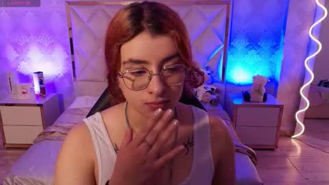 Naomy  online show from November 24, 4:01 am