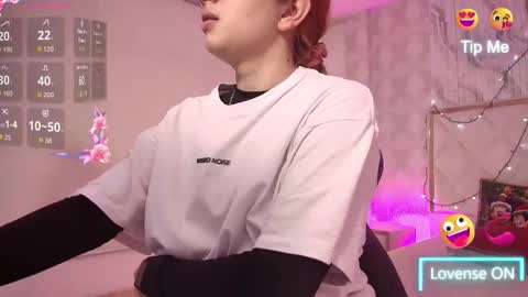 Naomy  online show from December 21, 2:19 am