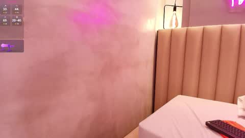 Naomy  online show from November 24, 10:42 pm