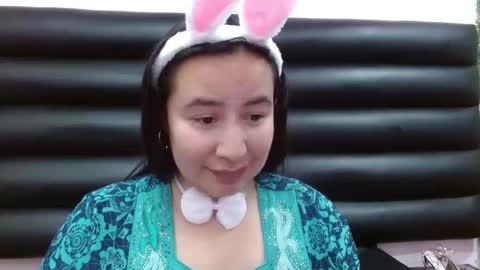 Snapshot of naomyprinces_ chatting on December 9, 3:00 pm Bulma Heidi online show from December 9, 3:00 pm