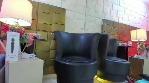 Snapshot of naomyrivera chatting on September 23, 11:57 am nao online show from September 23, 11:57 am