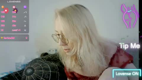 NaozuQAce online show from April 1, 11:00 am