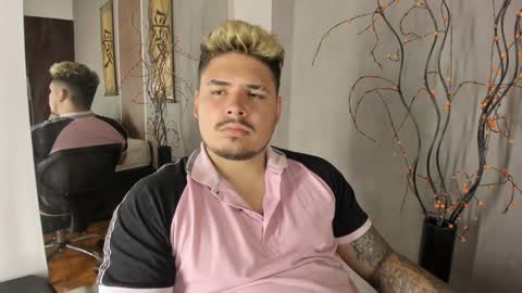 deibyd online show from December 12, 6:36 am