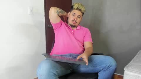 deibyd online show from December 18, 7:26 am