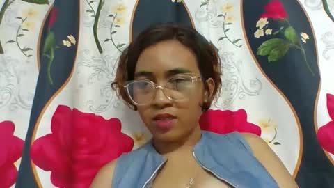 Snapshot of narindra884634 chatting on March 9, 5:39 pm narindra884634 online show from March 9, 5:39 pm