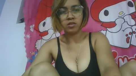 narindra884634 online show from May 4, 5:58 am