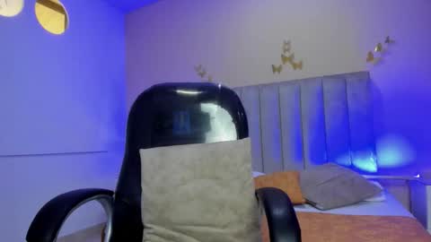 Nascary Fox online show from March 5, 8:16 pm