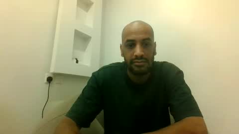 Snapshot of naslikme chatting on April 1, 1:01 pm nas online show from April 1, 1:01 pm