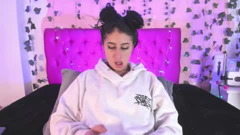 Maira online show from December 17, 5:02 am