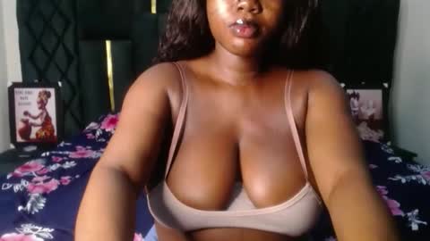 Amanda online show from December 3, 10:19 pm